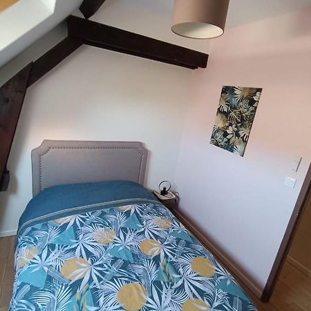 Maison Chaleureuse Avec Netflix Et Ps5 Valenciennes Luaran gambar