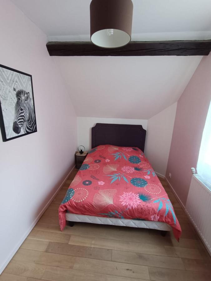 Maison Chaleureuse Avec Netflix Et Ps5 Valenciennes Luaran gambar